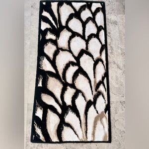 Abyss & Habidecor Black and Cream Bath Mat